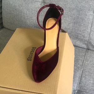Soludos Colette cranberry velvet heel size 9